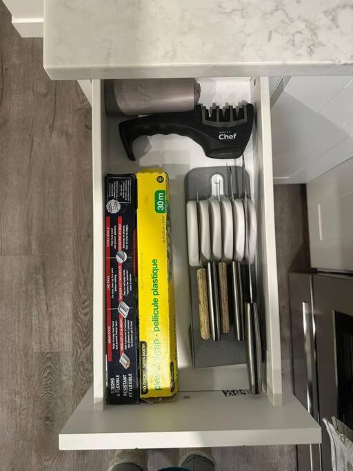 Brand New 1 Bedroom Basement Suite. Wi-fi,netflix Edmonton